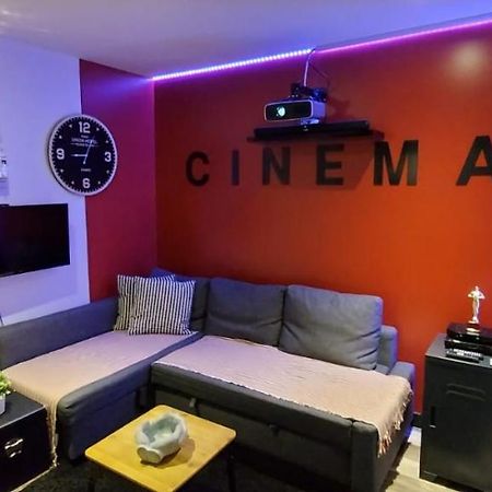 Appartement Cinema Video-Projecteur Et Garage Онфльор Екстериор снимка
